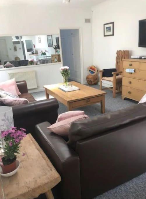Apartment Tenby, 100m To Beach, Parking Tenby